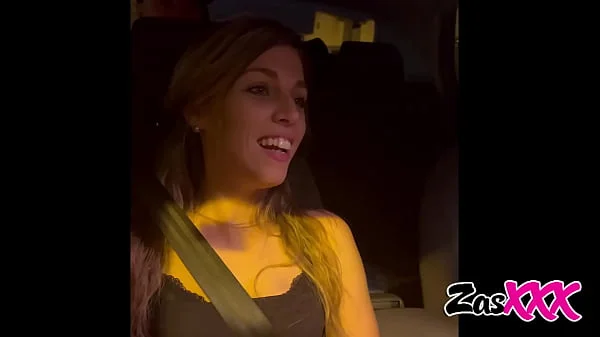 Follando en el coche con un desconocido