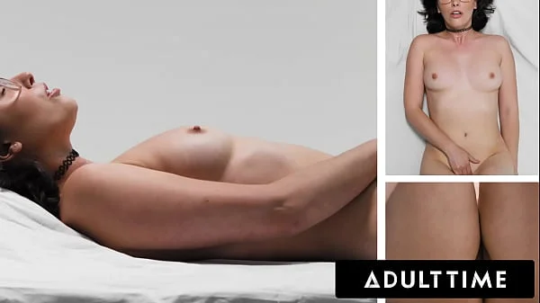 ADULT TIME - How Women Orgasm With Casey Calvert