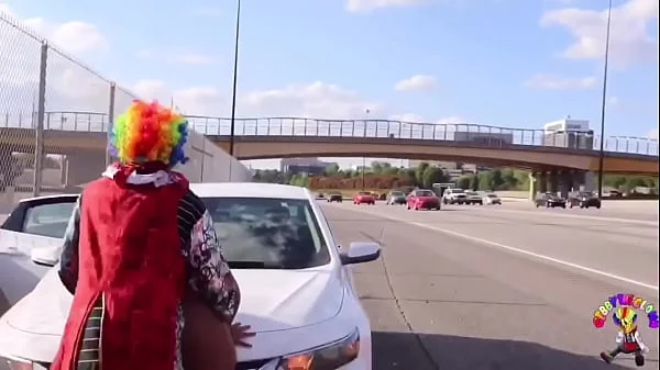 Gibby The Clown Fucks Juicy Tee On Atlanta’s Most Popular Highway
