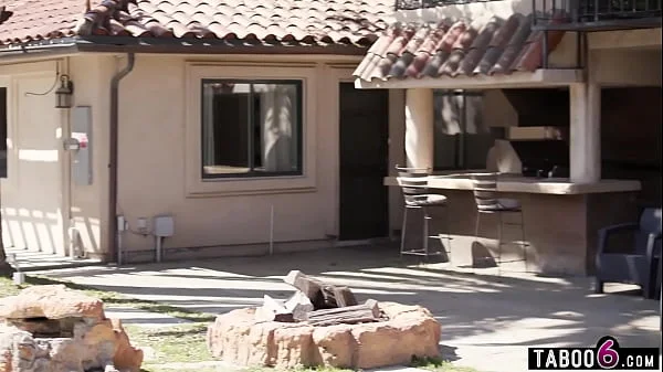 Stalker followed big ass latina MILF Victoria Voxxx to another state