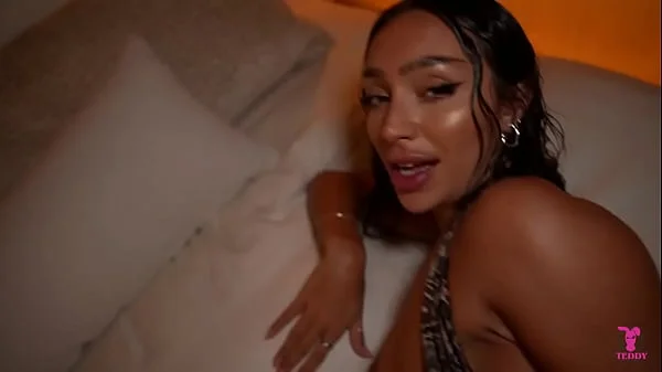 Sisi Rose Lets Teddy Tarantino Cum All Over Her Sexy Body