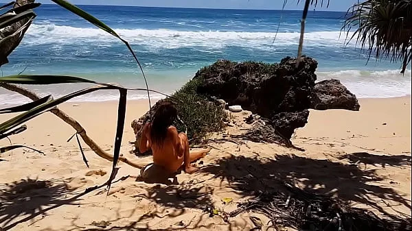 Body fruit paint n Butt plug flashing on Oceanic Beach