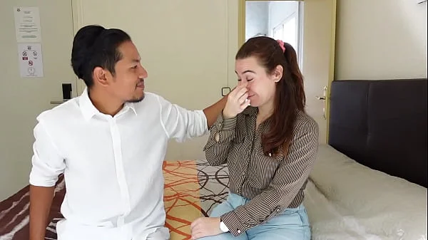 Geltrudes wants sex but she is very shy and her friend Carlos is going to help her with that