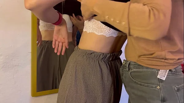 No puede ser, me convertí en la amante lesbiana de mi madrastra!!