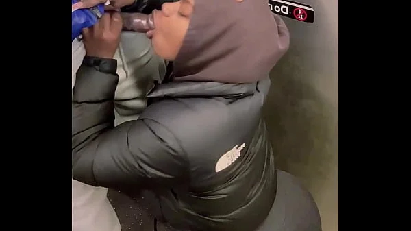 PUBLIC 11INCH BBC SUCKED FAST ON SUBWAY