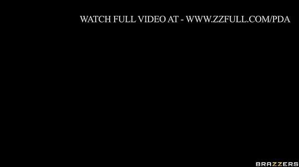 Handyman Stepdaddy Gets Fucked.Payton Preslee / Brazzers  / stream full from www.zzfull.com/pda