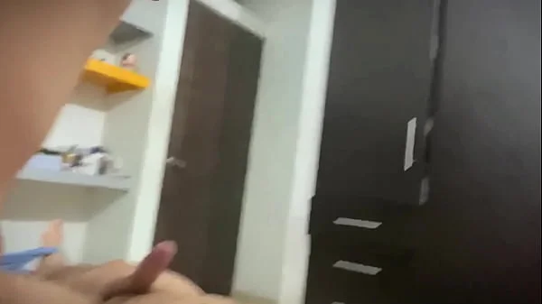 HIJASTRA CALIENTE DESPIERTA A SU PADRASTRO CON UNA DELICIOSA MAMADA GARGANTA PROFUNDA Y DESPUES DE UNA MASTURBACION MUTUA TERMINA CON EL COÑO BOQUIABIERTO