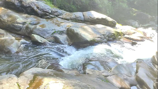 Sexo na cachoeira do Véu das Noivas