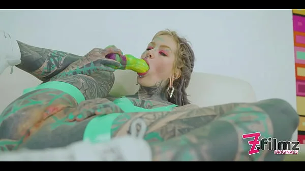 Tattooed hippie ANAL lover stretching her ANAL and pushes out her prolapse and gets fucked by a big dick