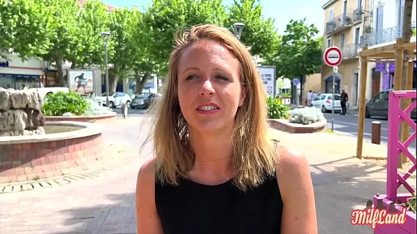 Julie, milf coquine en quête de plaisir Part 1