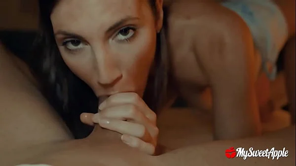 Tinder Date Removes Condom and Gets an Accidental Creampie