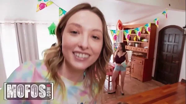 Jesse Pony & Ailee Anne Play Musical Chair With Ricky Johnson But The Twist Is They Will Sit On His Dick - MOFOS
