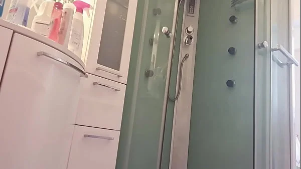 gostando limpando a casa do vizinho