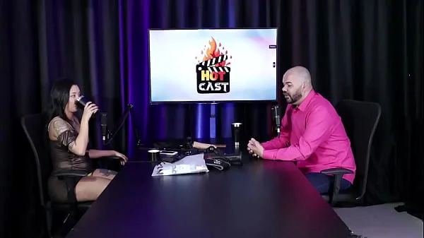 PAULO AVELAR (TIV MODELS) NO HOT CAST COM A VICTORIA BEATRIZ (SHEER/RED)