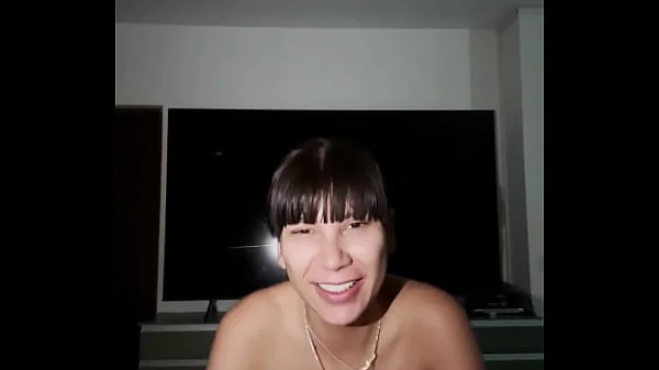 Le meto el dedo por el culo para que me lo de