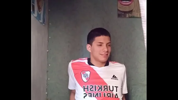 futbolista es Masturbado y tragado con la boca