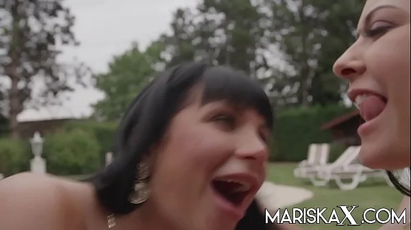 MARISKAX Mariska and Valentina seduce their stepfather