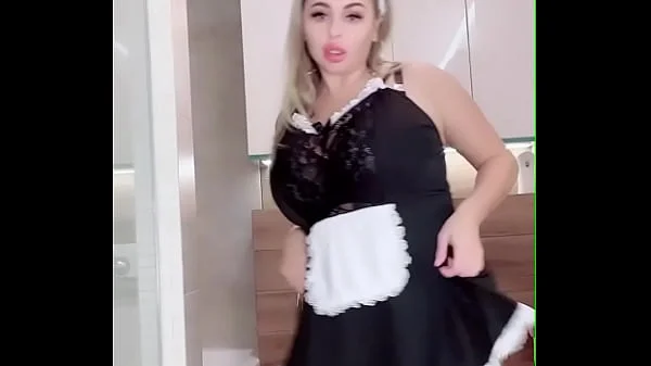 I'm cleaning the bathroom with natural huge tits