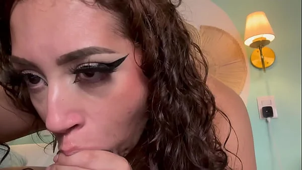 Alice Drumond novinha tarada em pica grande e grossa no seu cu