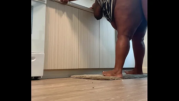 She didn’t wash the dishes so I pounded her until I cum