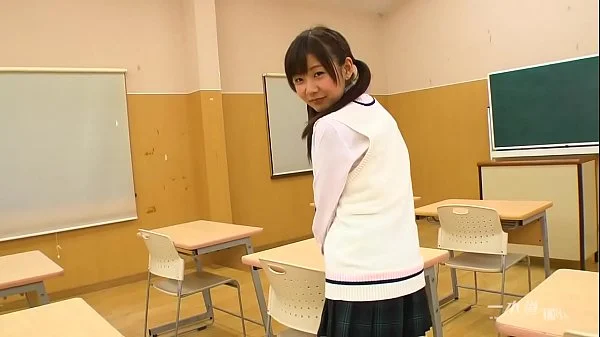 教室で憧れの先生とSEX 1
