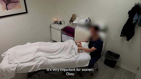 A gorgeous Japanese waitress who was like no, no, no, I have a boyfriend when her massage therapist was about to fuck her pussy, but she finished her massage with a big smile on her face