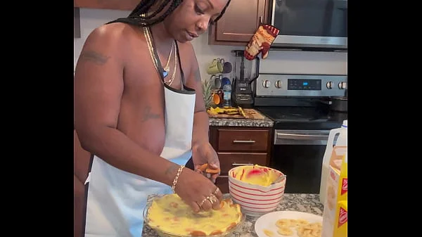 Making banana pudding