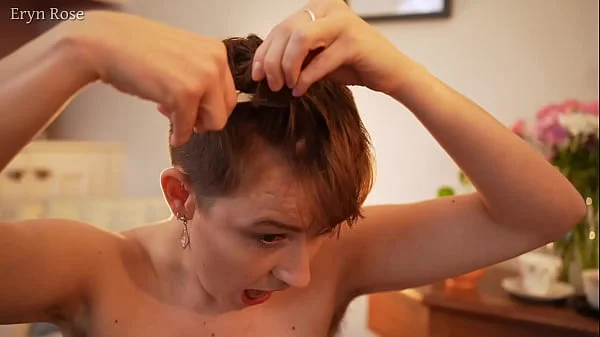 Scarlot Rose Full Head Shave with Eryn Rose