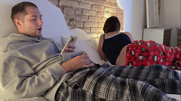 When Mom Cleaning My Room I Came to Step Sis and Fuck Her But Accidently Cum Inside Her Pussy
