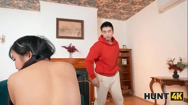 HUNT4K. Petite Japanese tourist Sakura jumped on a stranger's cock in front of her BF