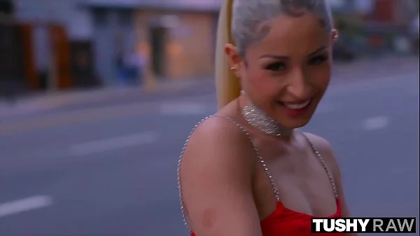 TUSHYRAW Her asshole has been puckering all day