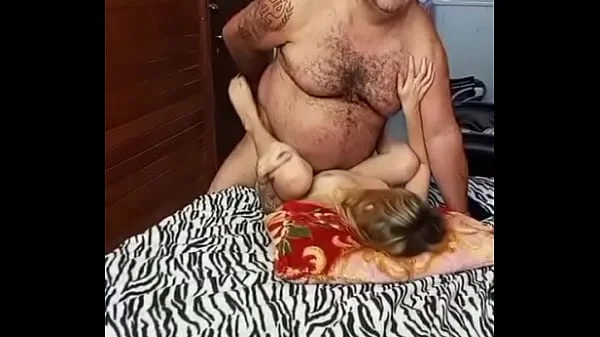 NOVINHA TA SEMPRE MOLHADINHA ELA E LOUCA POR SEXO