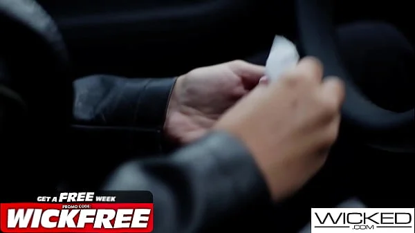 Beautiful Blondes Emma Hix And Blake Blossom Get Dicked Hard