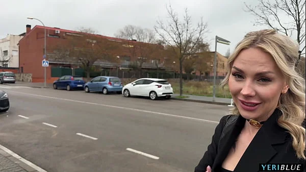 I meet a blonde girl in the middle of the street and we fuck in public