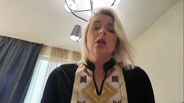 Üvey Oğluna Cinselliği Öğreten Sarışın Kaltak Deneyimlerini Sikişerek Yansıtıyor