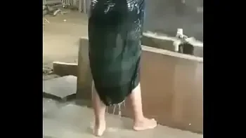 ရေချိုးချောင်းရိုက်