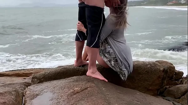 Stranger Anally Seduced Trusting MILF and Dumps Her on Beach