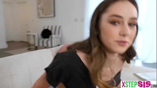 Tiny stepsister teen Daisy Fox totally has daddy issues now