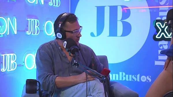 Veritoaguas with huge tits rides the machine and begs to be spanked