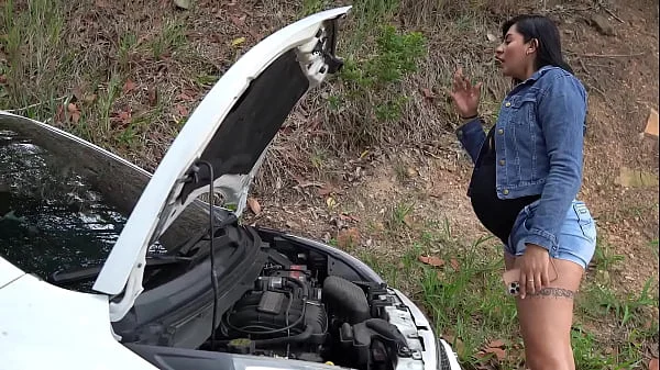 Mechanic repairs a sexy MILF's car in exchange for fucking her - Tommy Miller