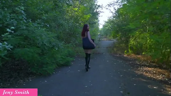 Jeny Smith asked to be chained her with a timer padlock with a toy in her pussy