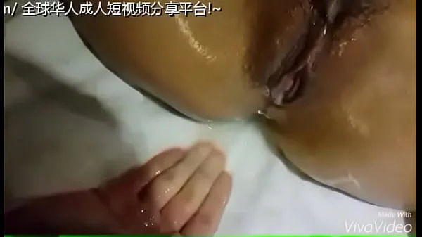 男朋友带去宾馆给她扣爽死咯