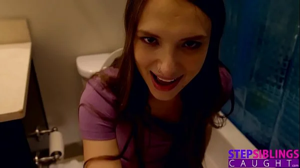 Step Siblings Caught- Getting Sucked By Stepsis While She Pees S8:E2