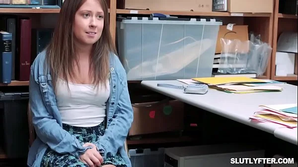 LP Officer gives Bellas pussy a hard penetration!