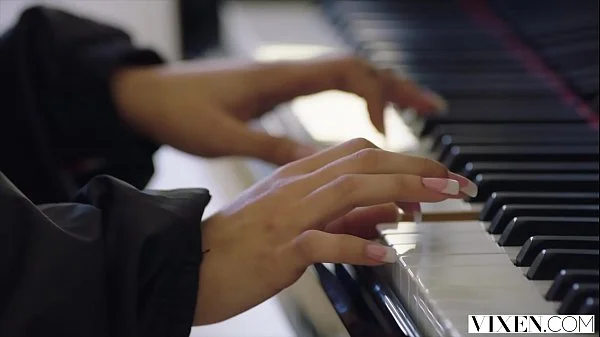 VIXEN Aspiring Singer Can't Keep It Professional