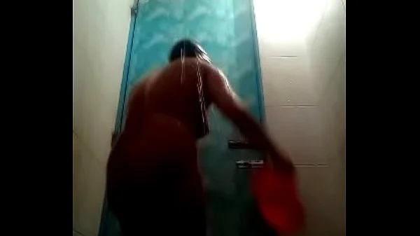 ভাবির গোসল