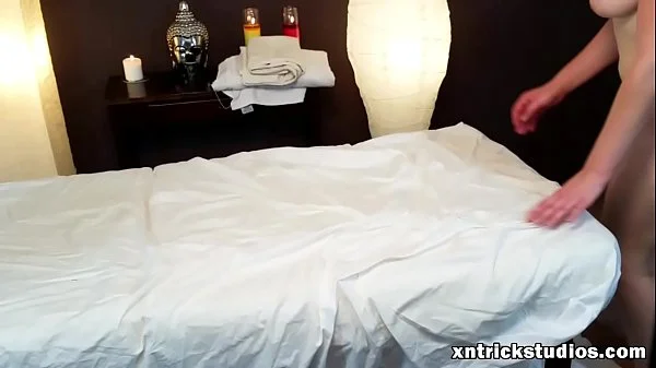 chubby 18 year old massage and happy ending