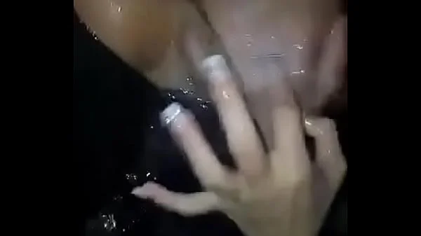 Partuza en medio del boliche