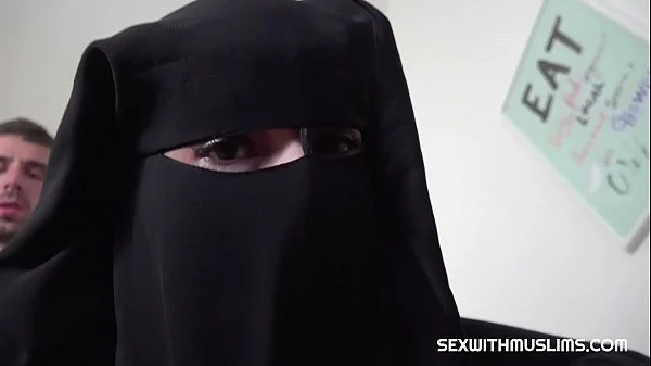 Poor muslim niqab girl