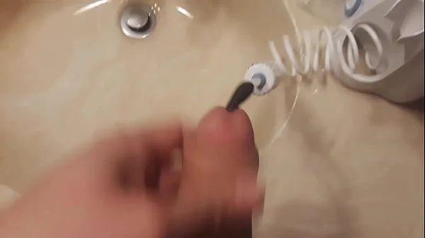 21yr old pumps over a pint of cum into bladder